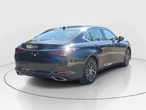 2025 Lexus ES 350 