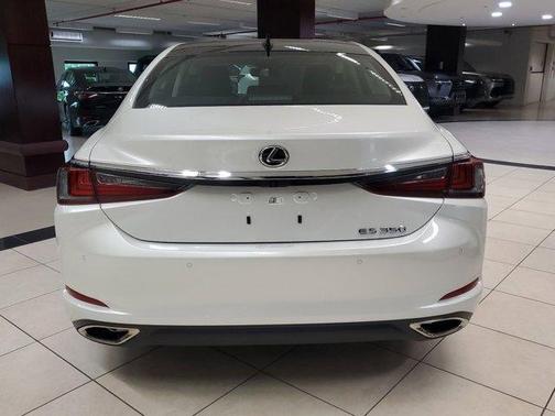 2025 Lexus ES 350 Base