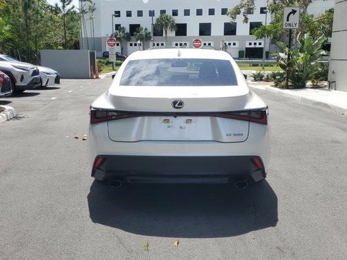 2022 Lexus IS 300 Base