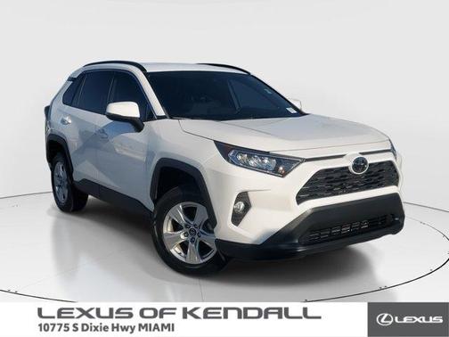 2020 Toyota RAV4 XLE