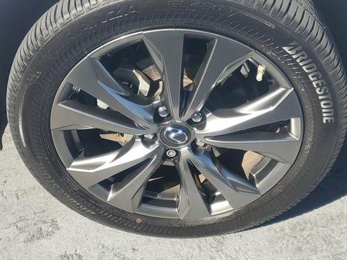 2024 Lexus UX 250h