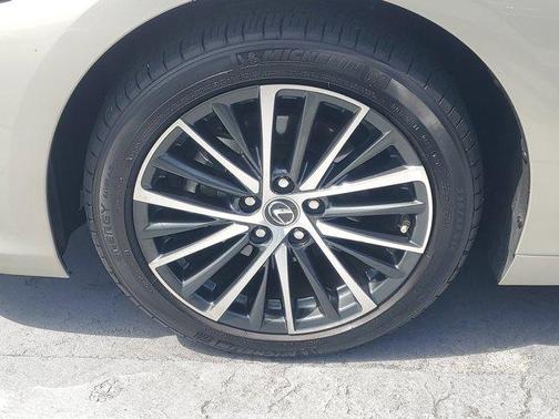 2024 Lexus ES 350