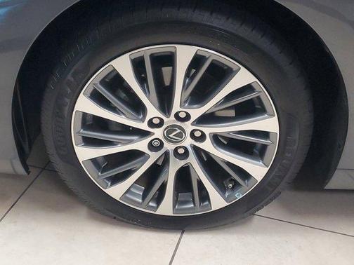 2021 Lexus ES 350 Base