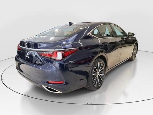 2025 Lexus ES 350