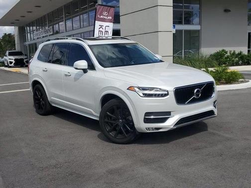 2019 Volvo XC90 T5 Momentum