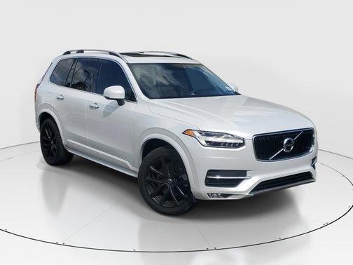 2019 Volvo XC90 T5 Momentum