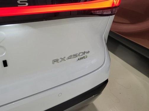 2025 Lexus RX 450h+ Luxury