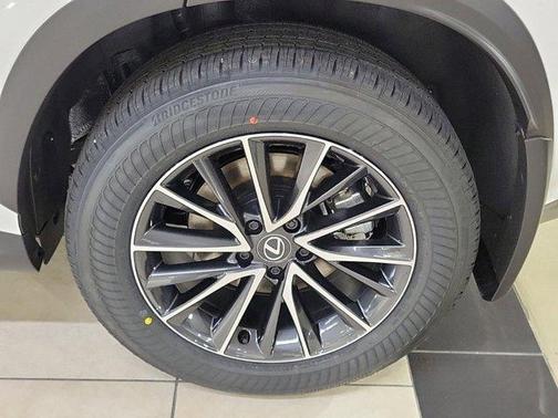 2025 Lexus NX 350h Base