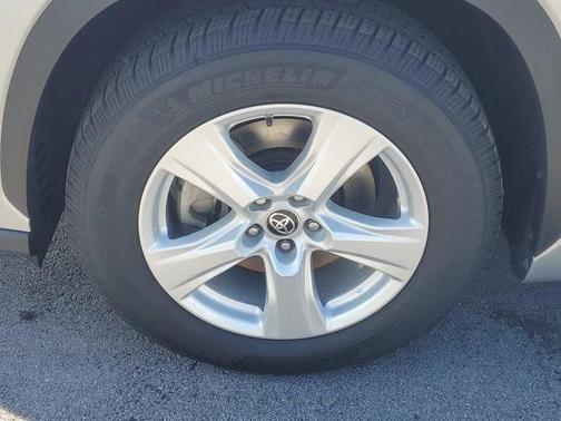 2021 Toyota Highlander L
