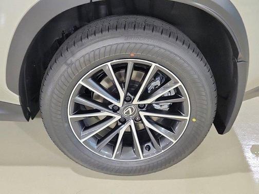 2025 Lexus NX 350h Base