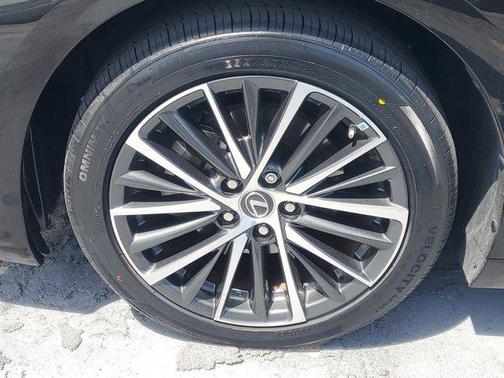 2022 Lexus ES 350 Base