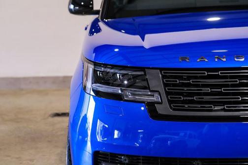 2025 Land Rover Range Rover P530 SE 7 Seat