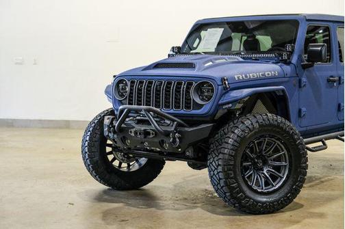 Black Clearcoat 2025 Jeep Wrangler Rubicon