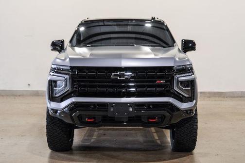 Sterling Gray Metallic 2026 Chevrolet Suburban Z71, 4WD