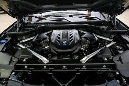 2023 BMW X5 M50i