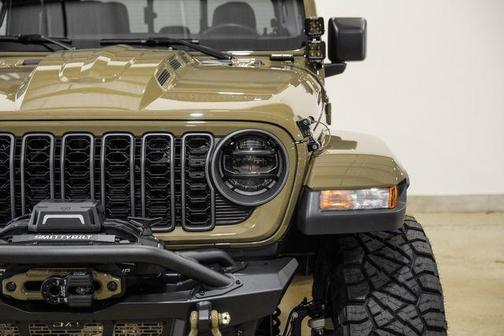 2025 Jeep Gladiator Nighthawk