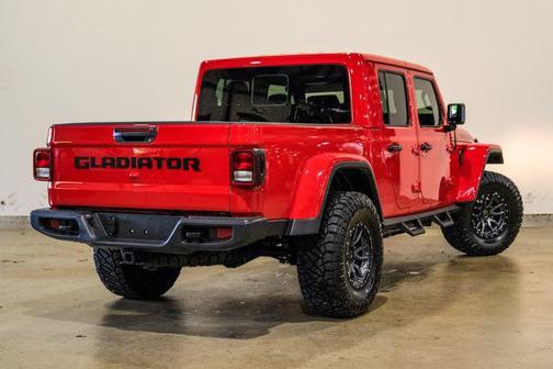 2021 Jeep Gladiator Mojave 4X4 LIFTED,HTD LTH, FUEL WHEELS , NITTO 14K