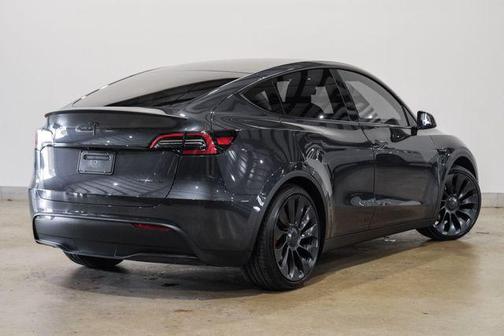2024 Tesla Model Y Performance Dual Motor All-Wheel Drive