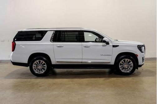 White 2021 GMC Yukon XL SLT