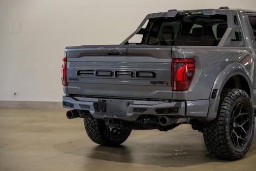 2025 Ford F-150 Raptor R