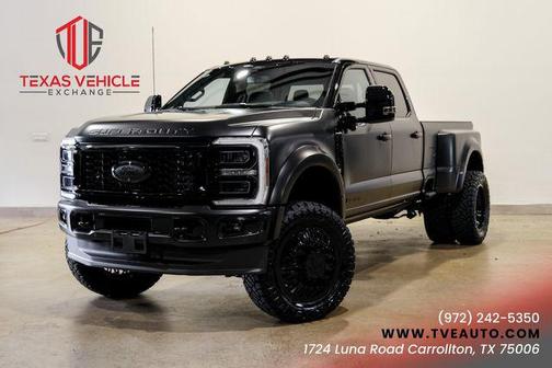 Agate Black Metallic 2026 Ford F-450 Platinum