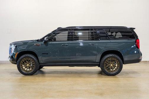 2025 GMC Yukon XL 4WD AT4 Ultimate