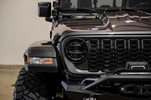 2025 Jeep Gladiator Nighthawk