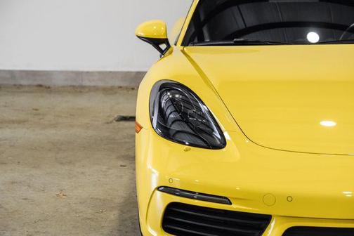 2023 Porsche 718 Boxster S