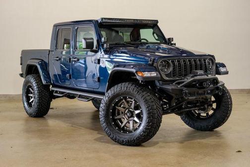 2025 Jeep Gladiator Nighthawk