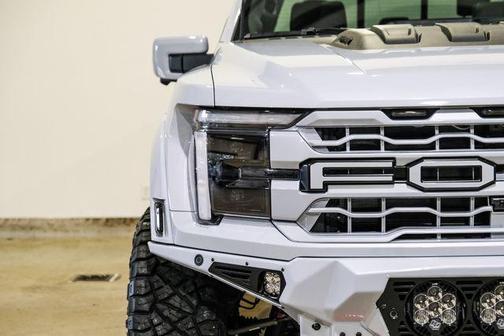 2025 Ford F-150 Raptor R