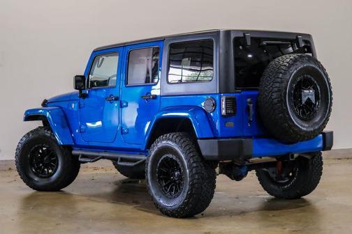 2016 Jeep Wrangler Unlimited Sahara