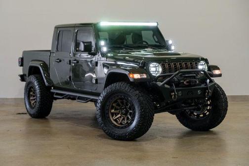 2024 Jeep Gladiator Sport S