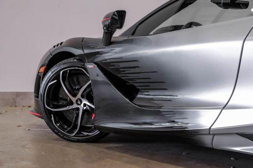2024 McLaren 750S Coupe