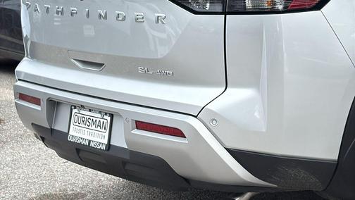 2025 Nissan Pathfinder SL 4WD