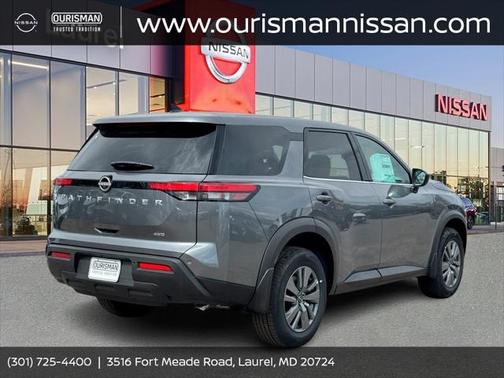 2025 Nissan Pathfinder S