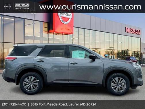 2025 Nissan Pathfinder S