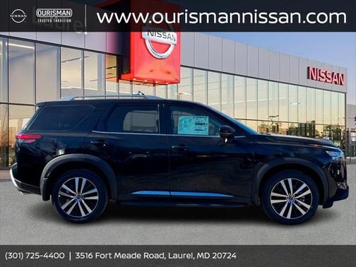 2025 Nissan Pathfinder Platinum 4WD