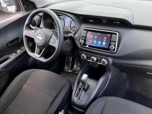 2025 Nissan Kicks S