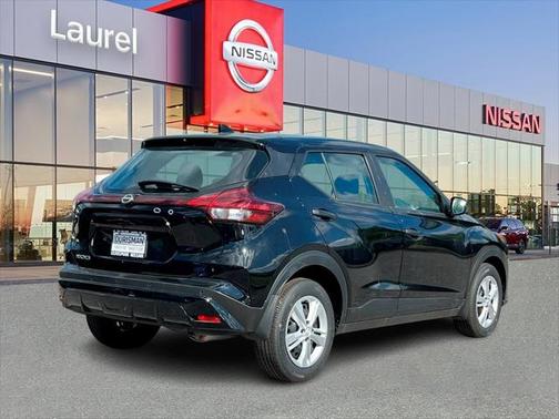 2025 Nissan Kicks S