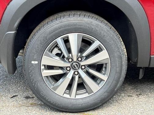 2025 Nissan Pathfinder SL 4WD