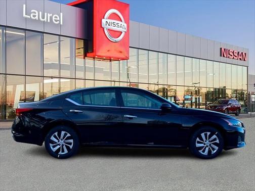 2025 Nissan Altima S FWD