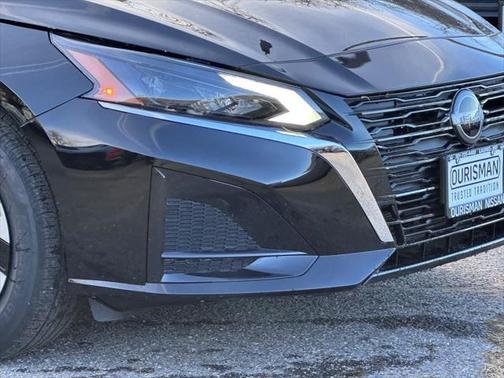 2025 Nissan Altima S FWD