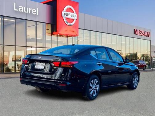 2025 Nissan Altima S FWD