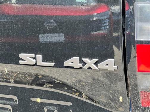 2025 Nissan Frontier SL