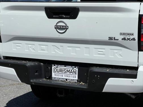 2025 Nissan Frontier SL