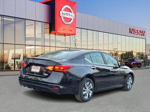 2025 Nissan Altima S FWD