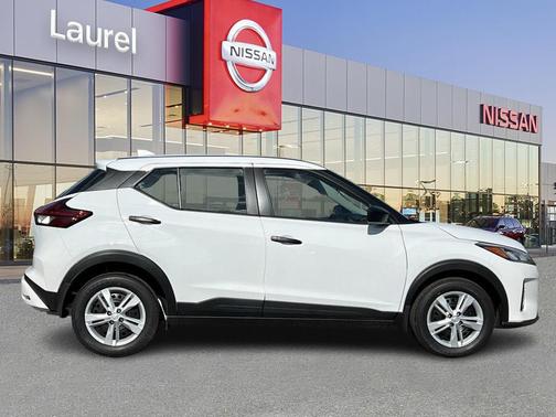 2025 Nissan Kicks S