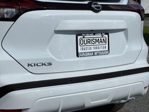 2025 Nissan Kicks S
