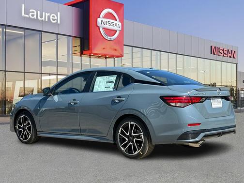 2025 Nissan Sentra SR