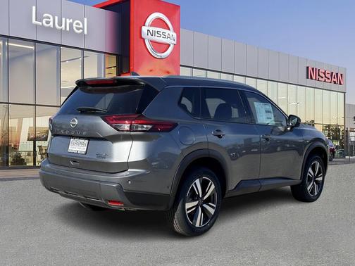 2025 Nissan Rogue SL